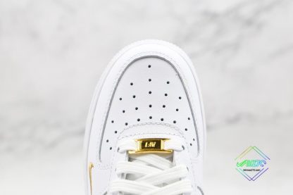 Nike Air Force 1 07 ESS White Gold vamp