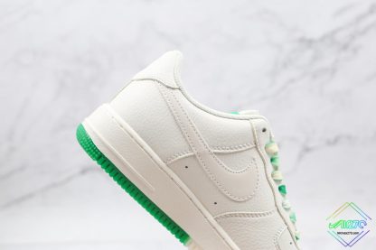 Nike Air Force 1 Low 07 White Green swoosh