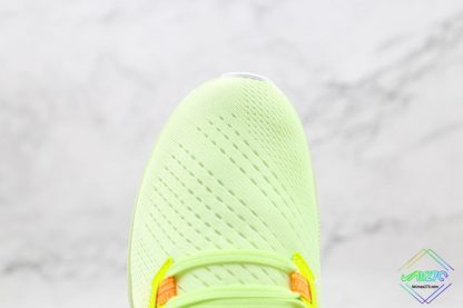 Nike Air Zoom Pegasus 38 Lemon Yellow vamp