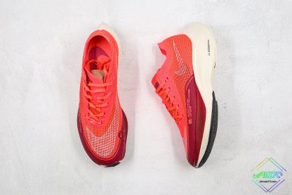 Nike ZoomX VaporFly NEXT% 2 Sporty Red tongue