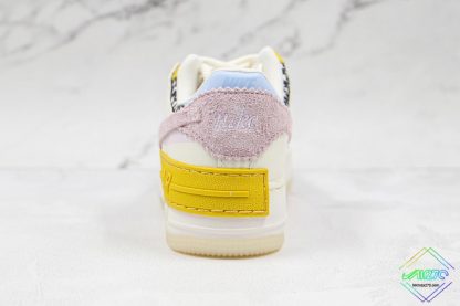 women Nike Air Force 1 Shadow Patterns Textures heel