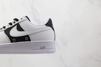 Air Force 1 Lows PRM White Black-Metallic Silver close look