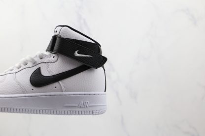 CT2303 100 Air Force 1 High White Black shoes