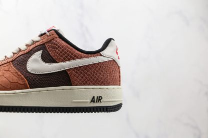 NK Air Force 1 Low Red Bark sneaker