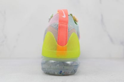 Nike Air VaporMax 2021 Grey Volt FK back heel