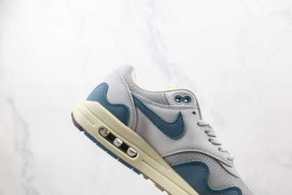 Air Max 1 x Patta Noise Aqua lateral side