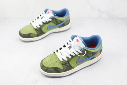 Dunk Low Siempre Familia blue green