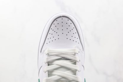 Dunk Low White Green Noise vamp