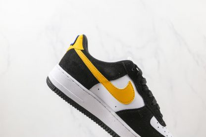 Air Force 1 Low Athletic Club lateral side