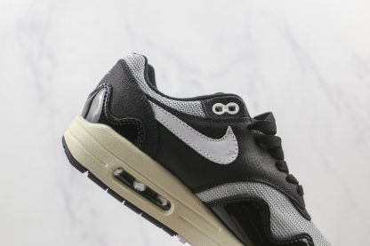 Nike Patta x Air Max 1 Black lateral side