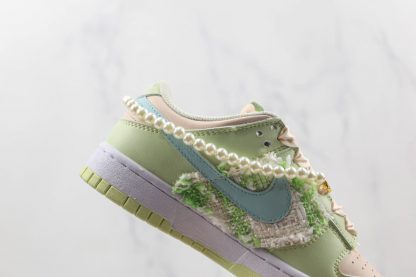 Nike SB Zoom Dunk Low Pro Mint Green Pearl Medial side