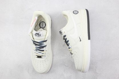 NK Brooklyn New York Air Force 1’07 Low White front