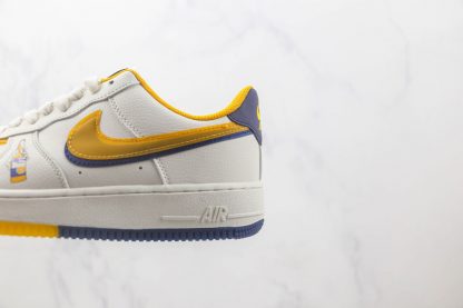 Nike Air Force 1 Low 07 Corona White Yellow side