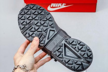 Nike Air Huarache Gripp Charcoal Black underfoot