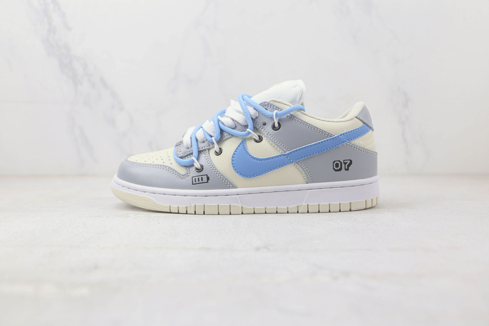 NK Dunk SB Low Beige Wolf Grey Blue